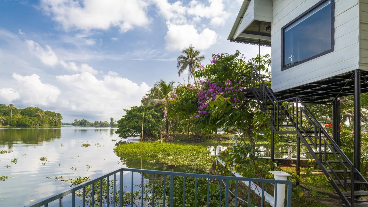 Warmth Lake Haven Alappuzha Ngoại thất bức ảnh