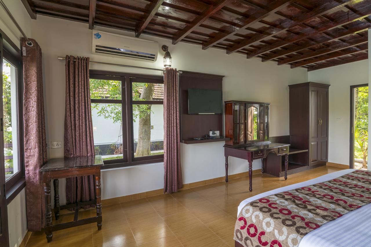 Warmth Lake Haven Alappuzha Ngoại thất bức ảnh