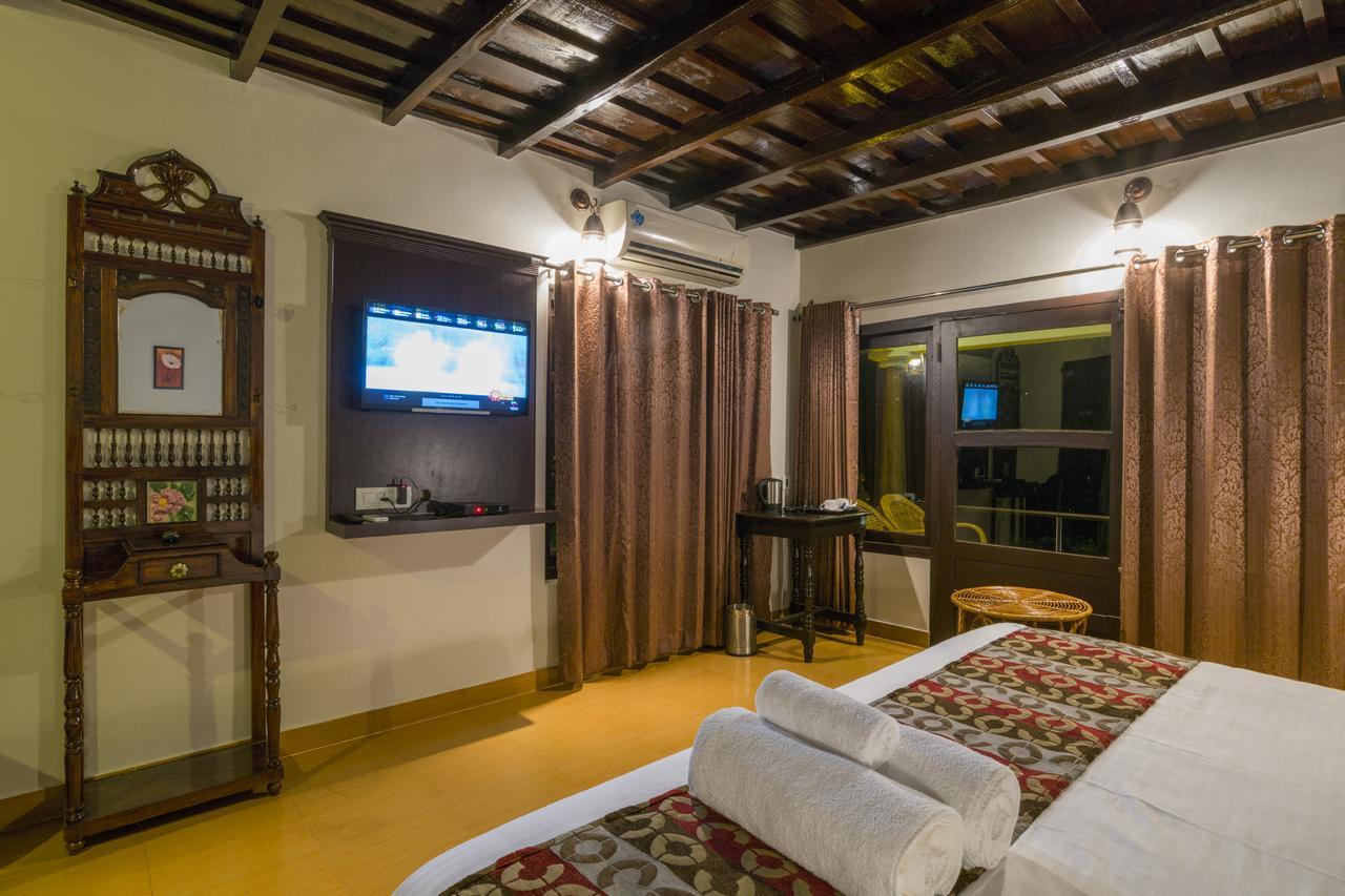 Warmth Lake Haven Alappuzha Ngoại thất bức ảnh