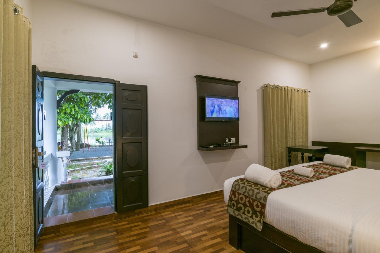 Warmth Lake Haven Alappuzha Ngoại thất bức ảnh