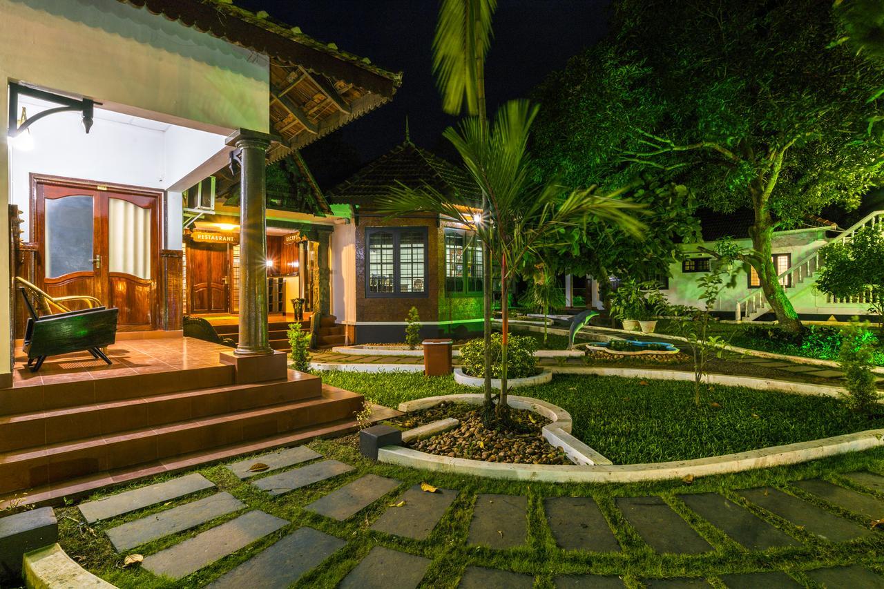 Warmth Lake Haven Alappuzha Ngoại thất bức ảnh