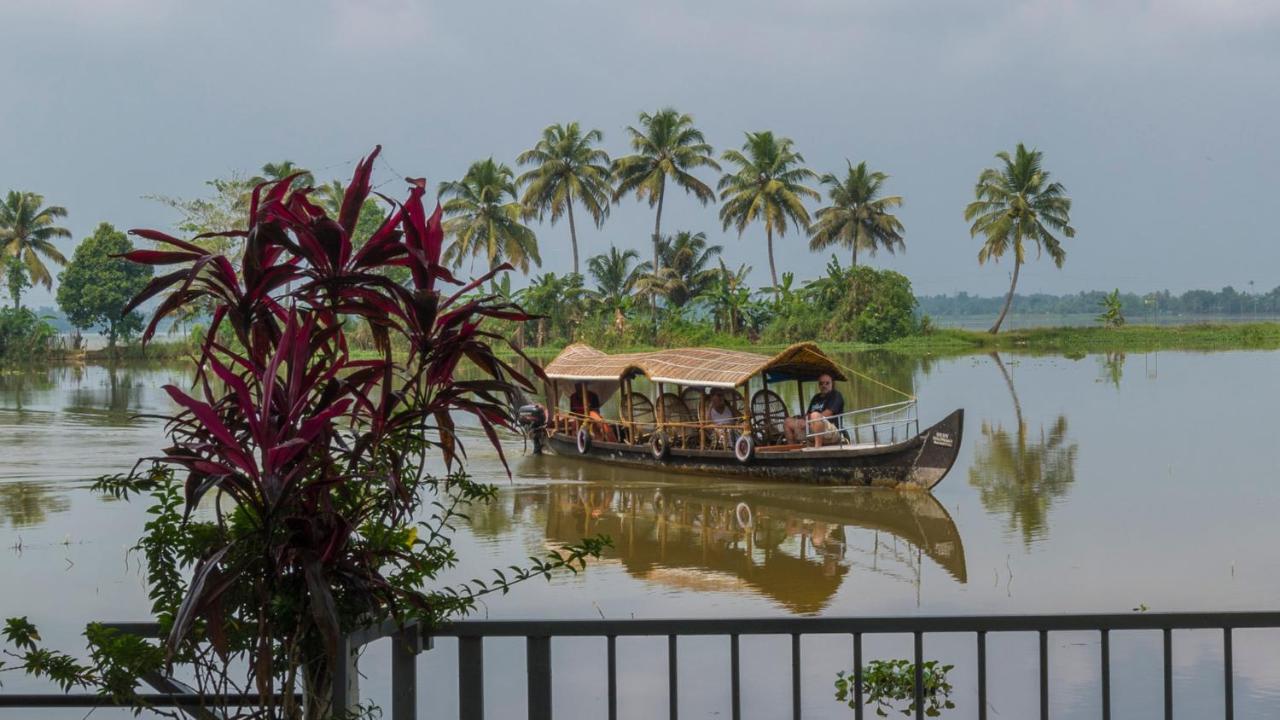 Warmth Lake Haven Alappuzha Ngoại thất bức ảnh